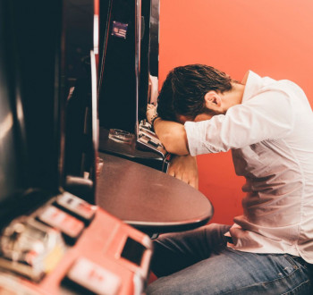 Игромания в Цетине